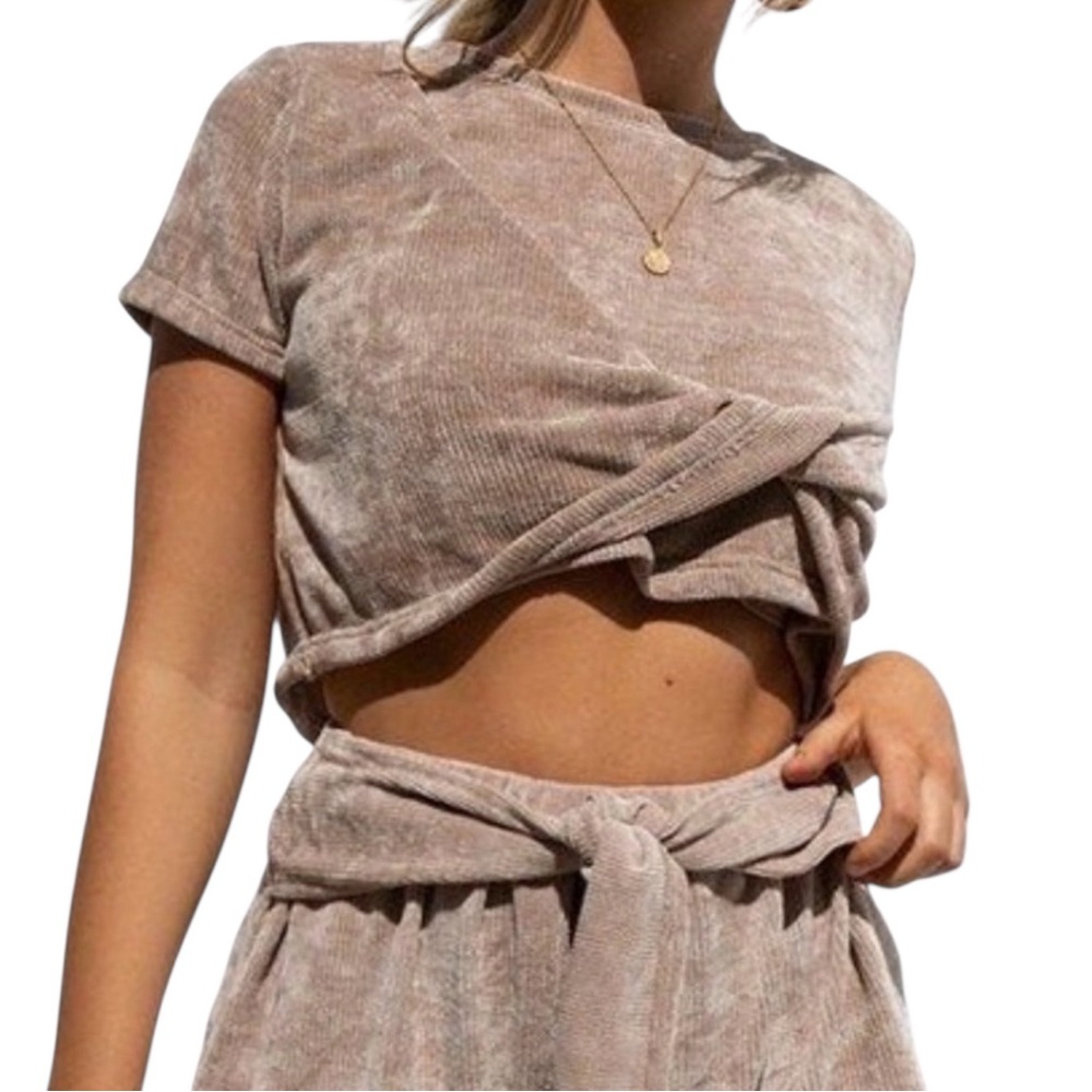 Sabo Skirt‎ Graylee Twist Top NWT